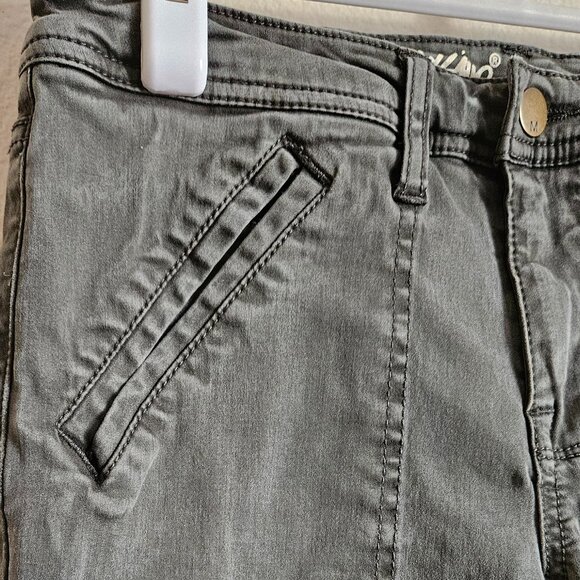 Mossimo Supply Co. Army Green Jegging - Super Stretch - Size 2 / 26 - Picture 3 of 6